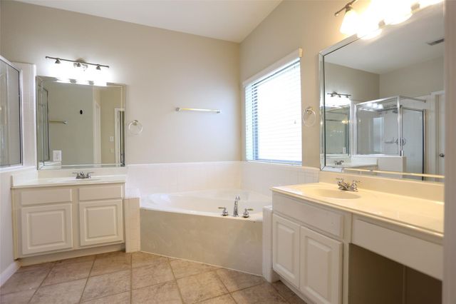 3327 Summerwood Lane, Pearland, TX 77584