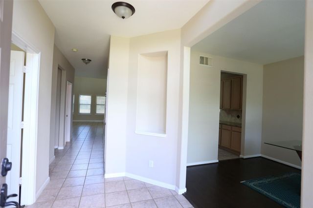 3327 Summerwood Lane, Pearland, TX 77584