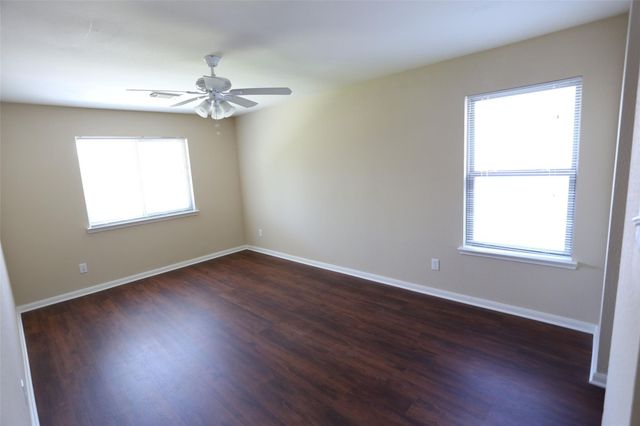 3327 Summerwood Lane, Pearland, TX 77584