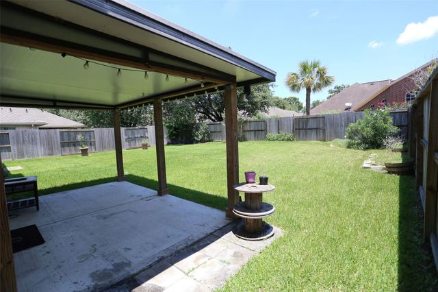3327 Summerwood Lane, Pearland, TX 77584