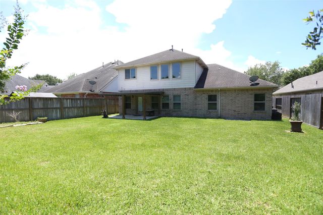 3327 Summerwood Lane, Pearland, TX 77584