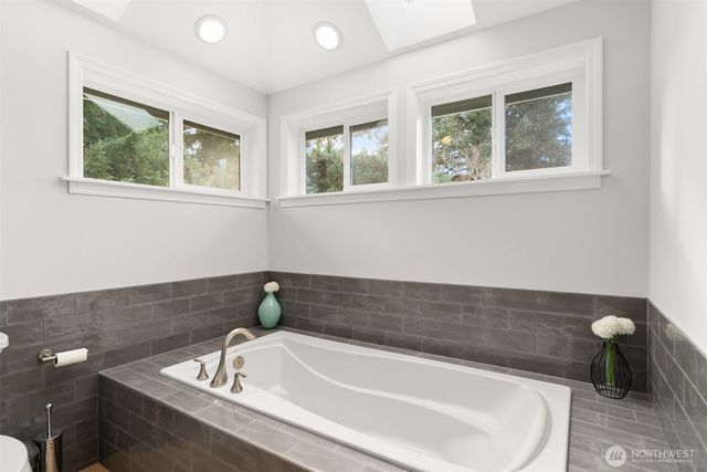 3515 Gainsborough Court SE, Olympia, WA 98501