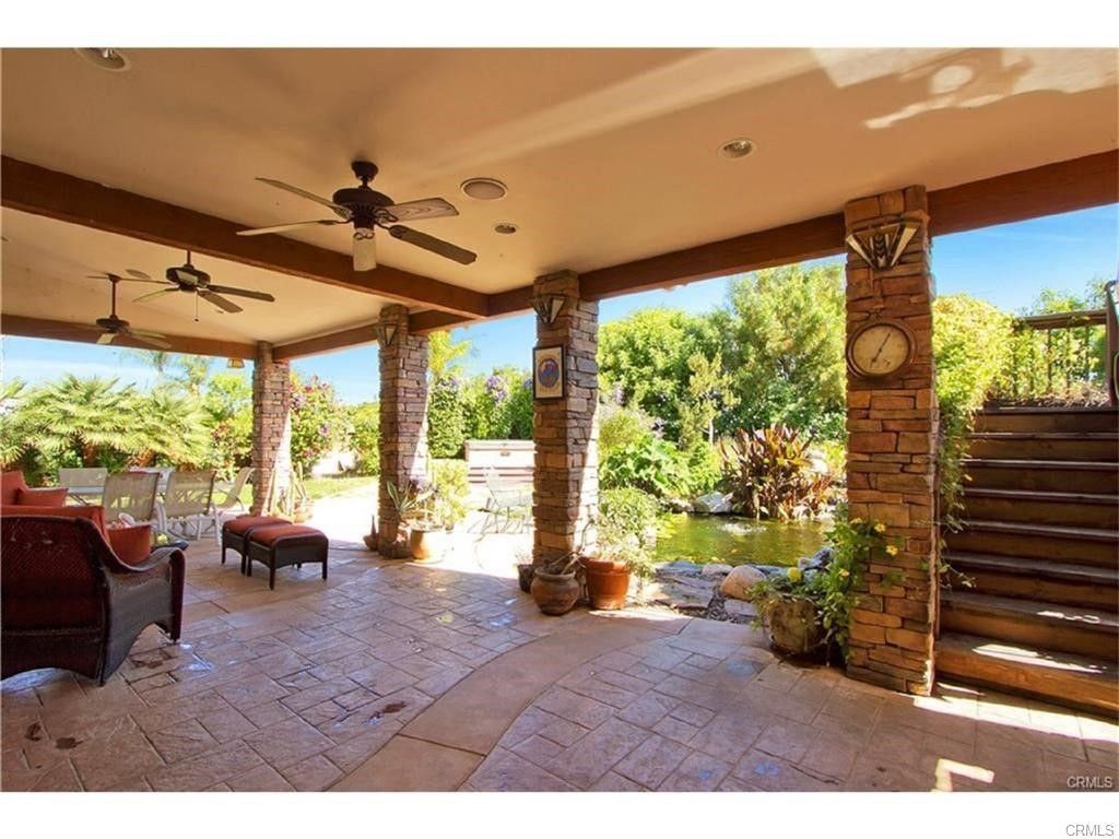 Image 2 of property listing at 971 Trovita, Corona, CA 92881