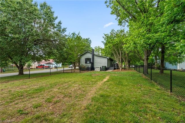 2106 Joseph Street, Burlington, NC 27215