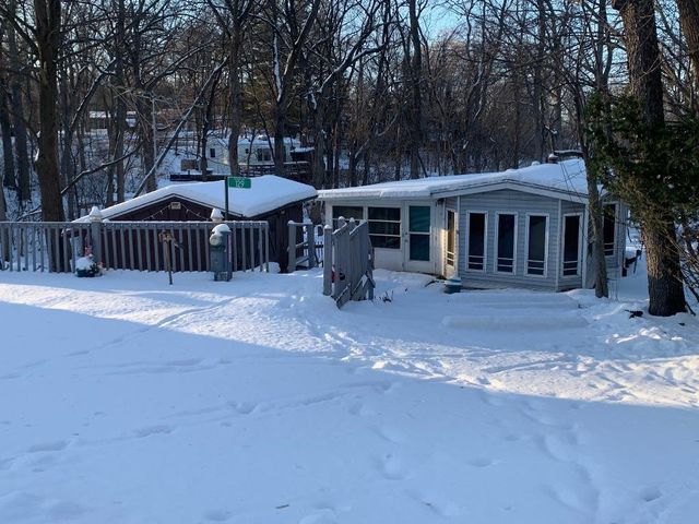 129 Meadow Lane, Edgerton, WI 53534