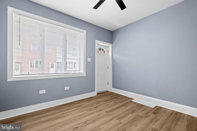 2715 E THOMPSON ST, Philadelphia, PA 19134