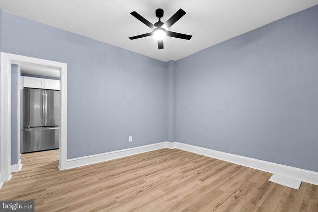 2715 E THOMPSON ST, Philadelphia, PA 19134