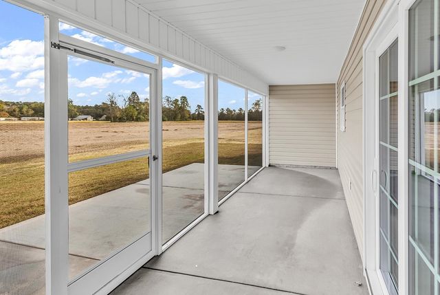 986 Inglewood Dr., Loris, SC 29569