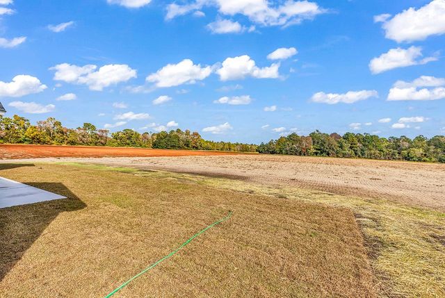 986 Inglewood Dr., Loris, SC 29569