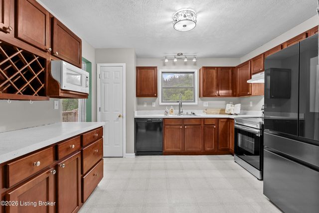12304 Dominion Way, Louisville, KY 40299