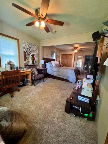 1800 E Ridgeway Avenue, Waterloo, IA 50702