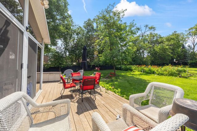1800 E Ridgeway Avenue, Waterloo, IA 50702