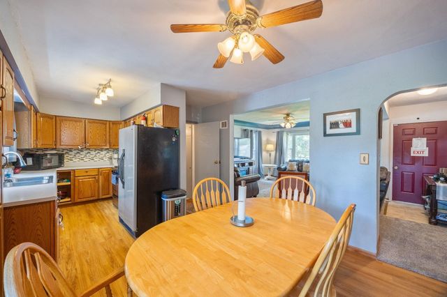 1800 E Ridgeway Avenue, Waterloo, IA 50702