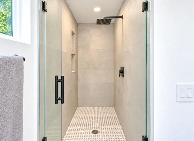 1006 Archer Street, Houston, TX 77009