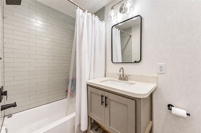 1006 Archer Street, Houston, TX 77009