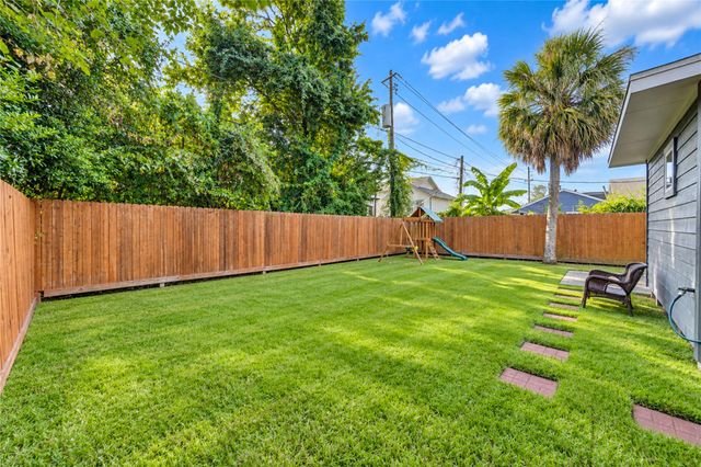 1006 Archer Street, Houston, TX 77009