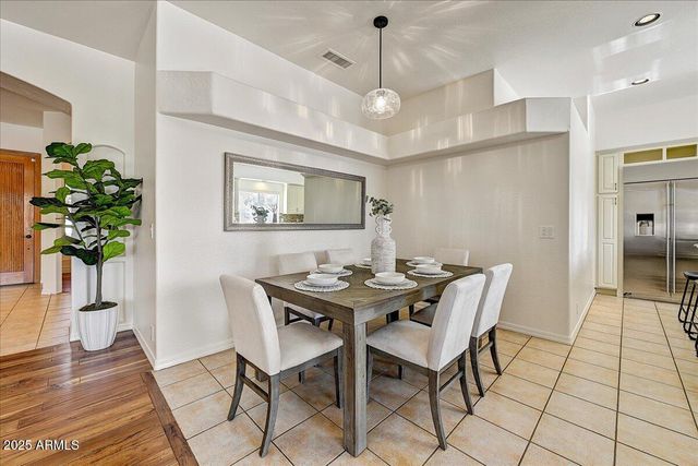 4409 E JANICE Way, Phoenix, AZ 85032