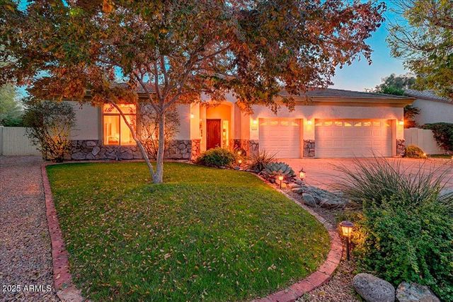 4409 E JANICE Way, Phoenix, AZ 85032