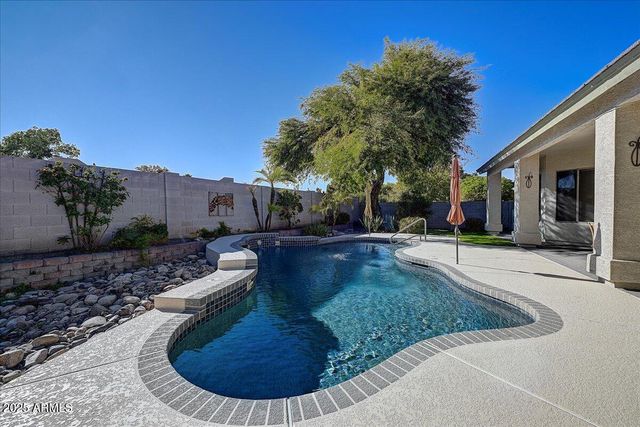 4409 E JANICE Way, Phoenix, AZ 85032