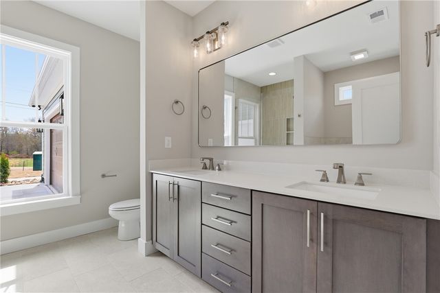 736 Stewart Gin Road, Liberty, SC 29657