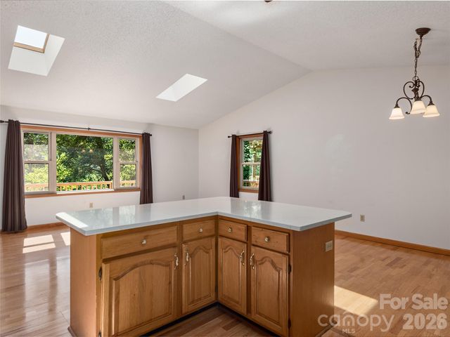 63 Independence Boulevard, Asheville, NC 28805