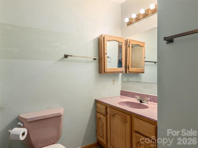 63 Independence Boulevard, Asheville, NC 28805