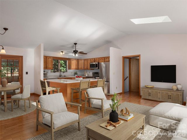 63 Independence Boulevard, Asheville, NC 28805