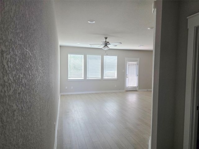17100 Carmel Cricket DR C, Pflugerville, TX 78660