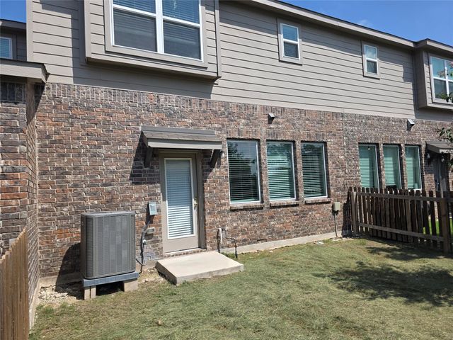 17100 Carmel Cricket DR C, Pflugerville, TX 78660