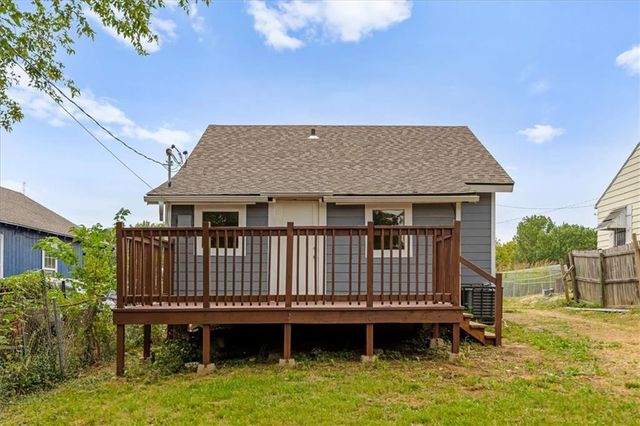 5517 E 30th Terrace, Kansas City, MO 64128