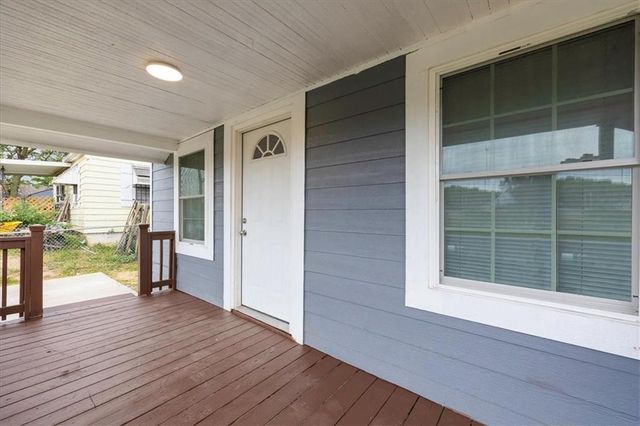 5517 E 30th Terrace, Kansas City, MO 64128