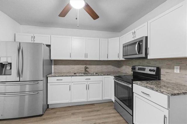 5517 E 30th Terrace, Kansas City, MO 64128