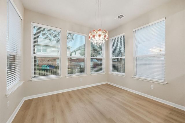 1716 Briarton LN, Round Rock, TX 78665