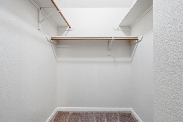 1716 Briarton LN, Round Rock, TX 78665