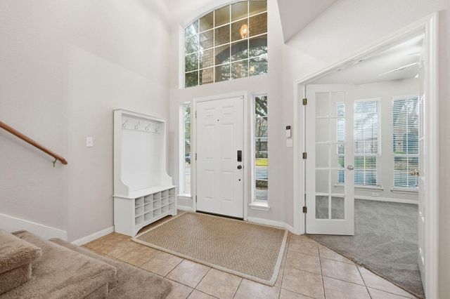 1716 Briarton LN, Round Rock, TX 78665