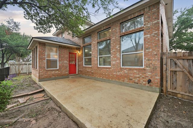 1716 Briarton LN, Round Rock, TX 78665