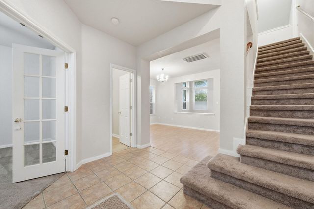 1716 Briarton LN, Round Rock, TX 78665