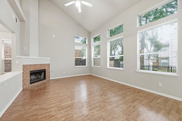 1716 Briarton LN, Round Rock, TX 78665