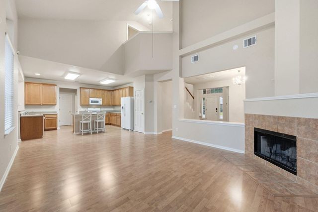 1716 Briarton LN, Round Rock, TX 78665