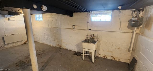 1514 Clermont Road, Cleveland, OH 44110