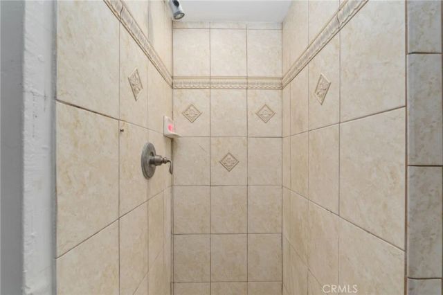 2639 Round, Los Angeles, CA 90032