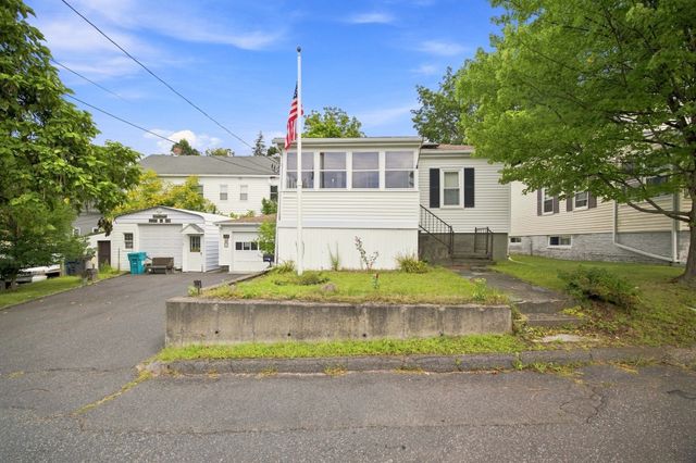 55 Park Ave, Ware, MA 01082