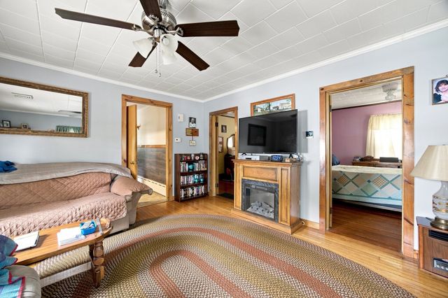 55 Park Ave, Ware, MA 01082