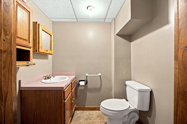 55 Park Ave, Ware, MA 01082