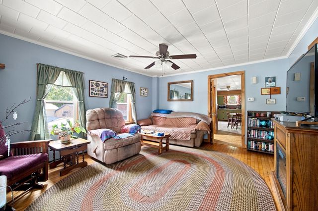 55 Park Ave, Ware, MA 01082
