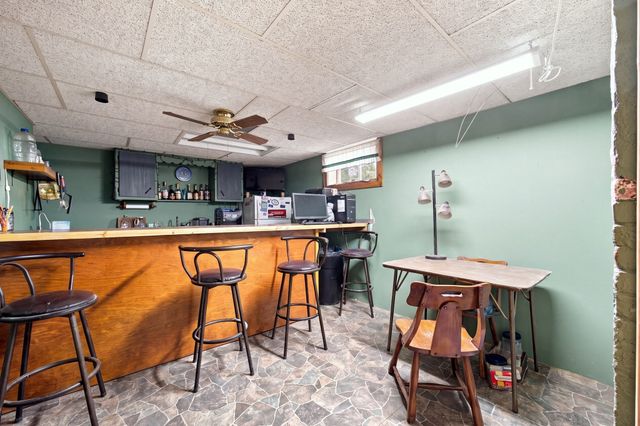 55 Park Ave, Ware, MA 01082
