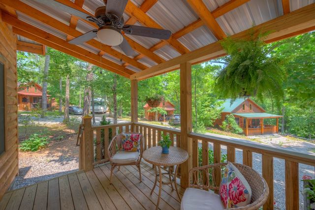 15 June Marie Lane, Murphy, NC 28906