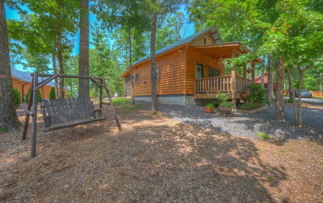 15 June Marie Lane, Murphy, NC 28906