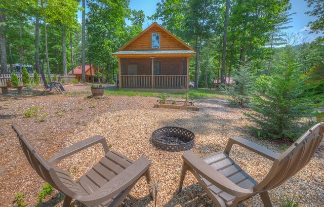 15 June Marie Lane, Murphy, NC 28906