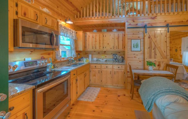 15 June Marie Lane, Murphy, NC 28906